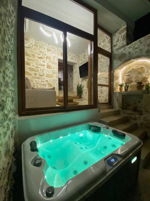 Stavlos Traditional Suite Acipópulo Kültér fotó