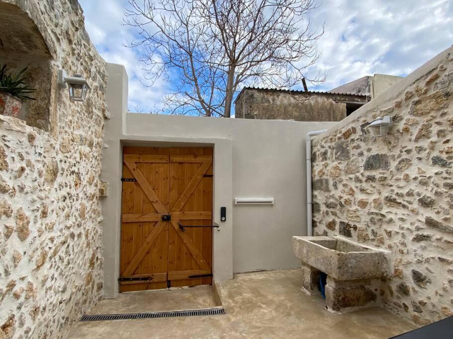 Stavlos Traditional Suite Acipópulo Kültér fotó